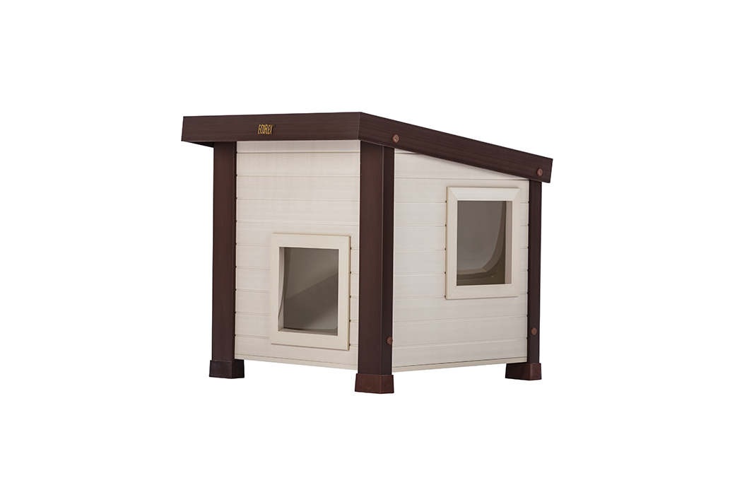 Outdoor Cat House Shelter from Touchstone Pet